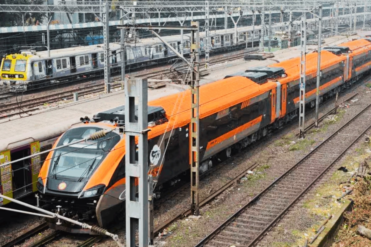 Vande Bharat Sleeper Reaches Bengaluru, India's Fastest Overnight Train Launch Soon | Check Details
