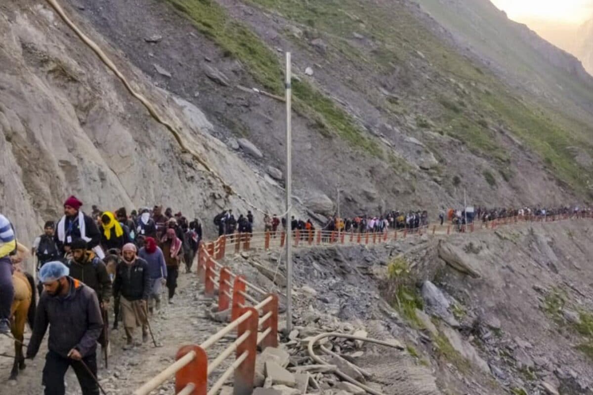 Amarnath Yatra: Fresh Batch Of 5,201 Pilgrims Leaves Jammu Under Tight Security
