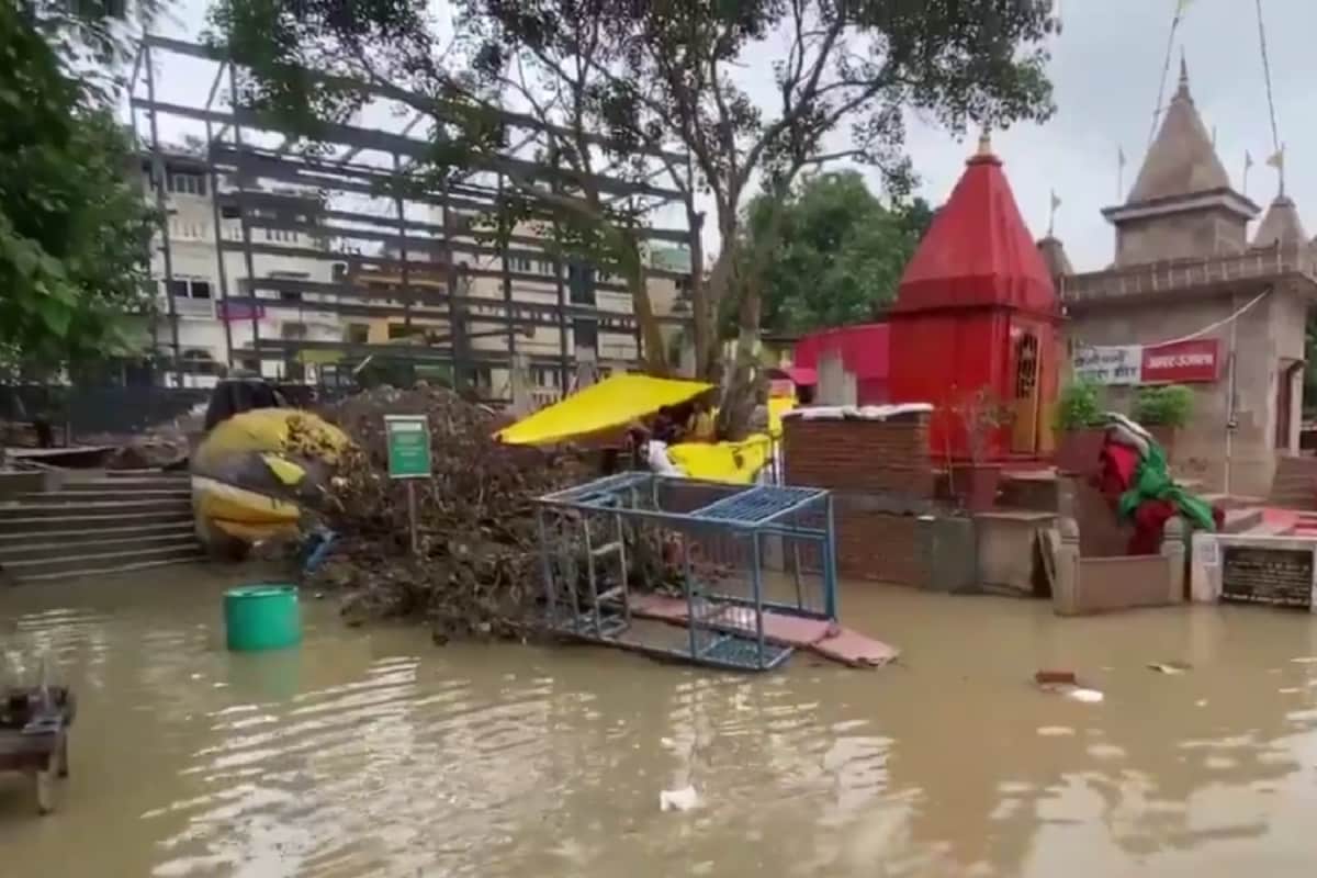 Ganga Water Level Nears Danger Mark In Varanasi, All 84 Ghats Submerged; NDRF On Alert