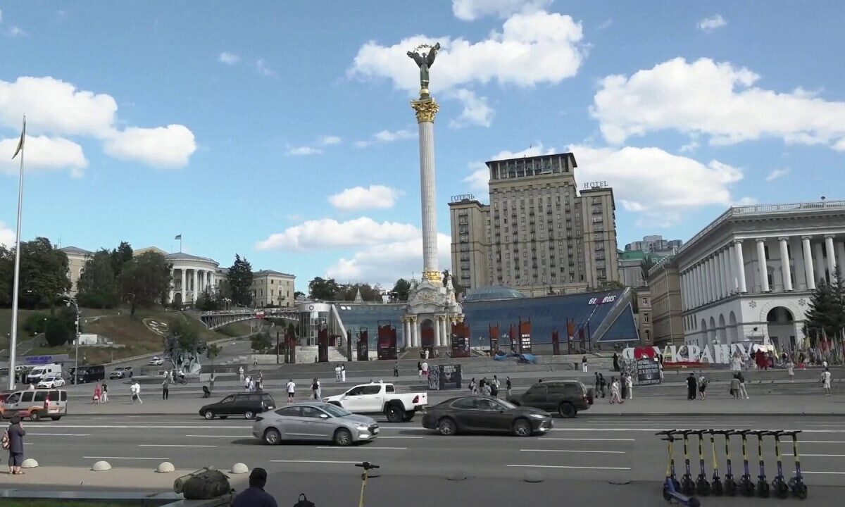 RUSSIA UKRAINE WAR: Kyiv Celebrates Independence Day as Zelensky Rejects Surrender | N18g
