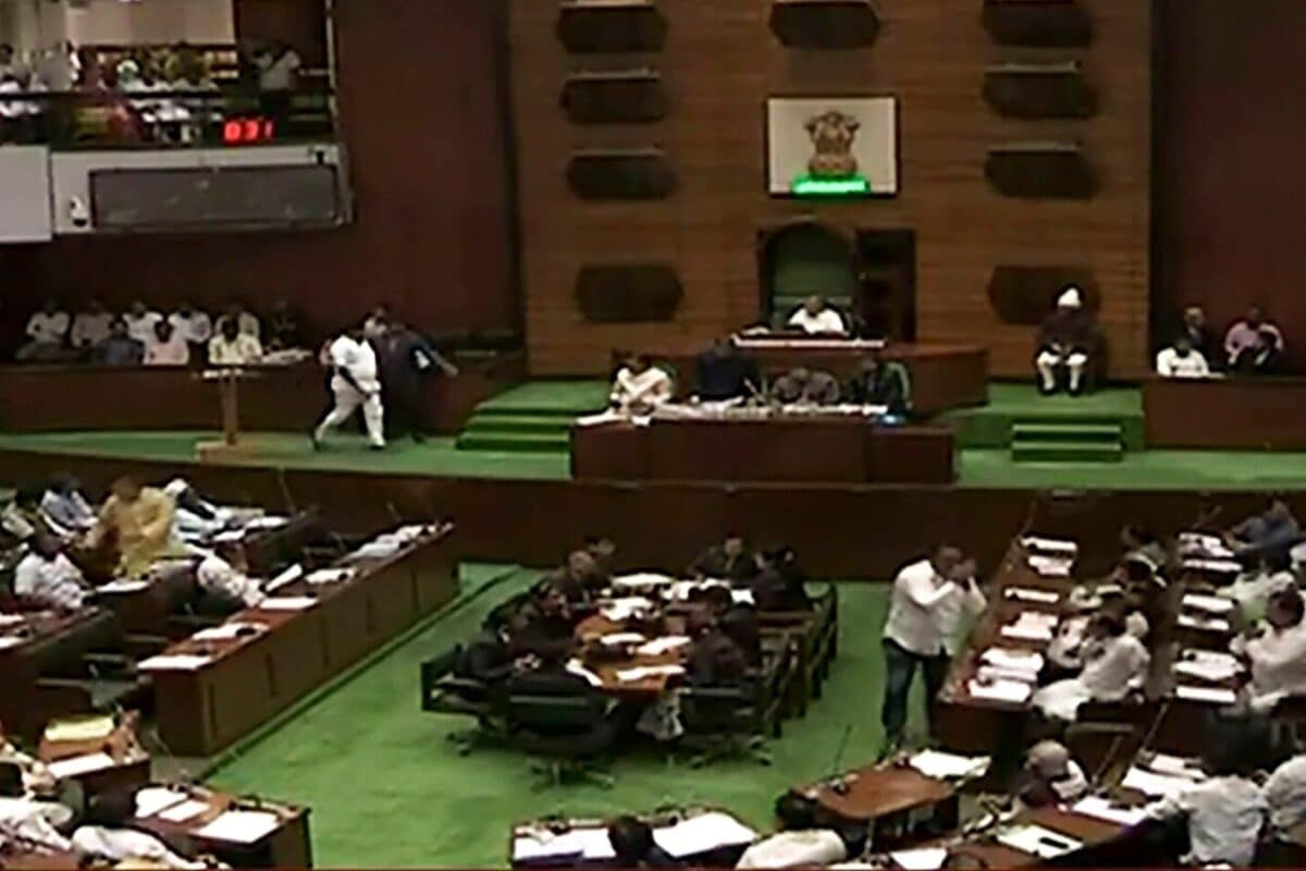 '72% Drop In Questions': Mumbai MLAs’ Assembly Performance Comes Under Scrutiny