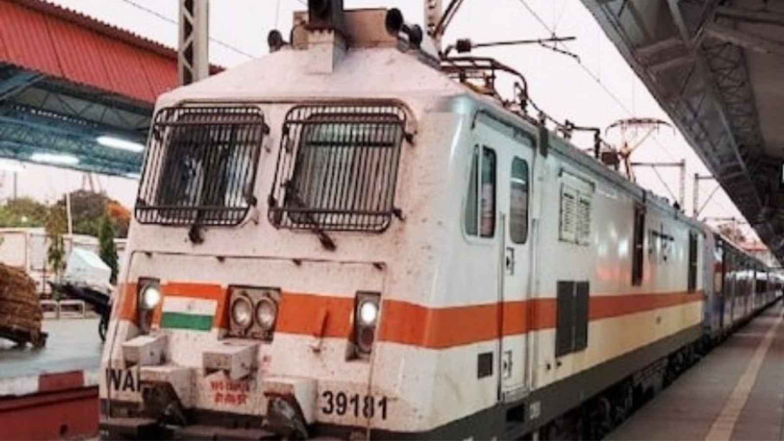 Train 09803 Kota-Hazrat Nizamuddin Special will operate from Kota on August 22, 24 and 26. It will depart Kota at 10:15 pm and arrive at Hazrat Nizamuddin at 7:00 am the next morning. Train 09803 Kota-Hazrat Nizamuddin Special will operate from Kota on August 22, 24 and 26. It will depart Kota at 10:15 pm and arrive at Hazrat Nizamuddin at 7:00 am the next morning.