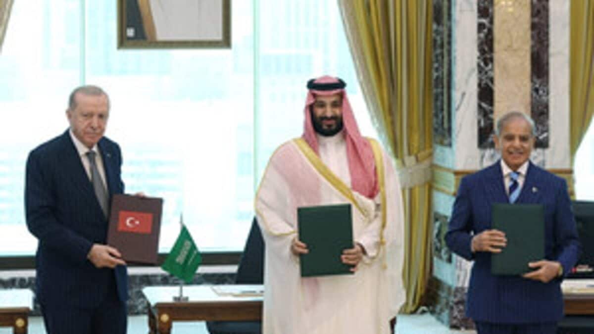 Mecca Defence Pact Raises Concerns for India