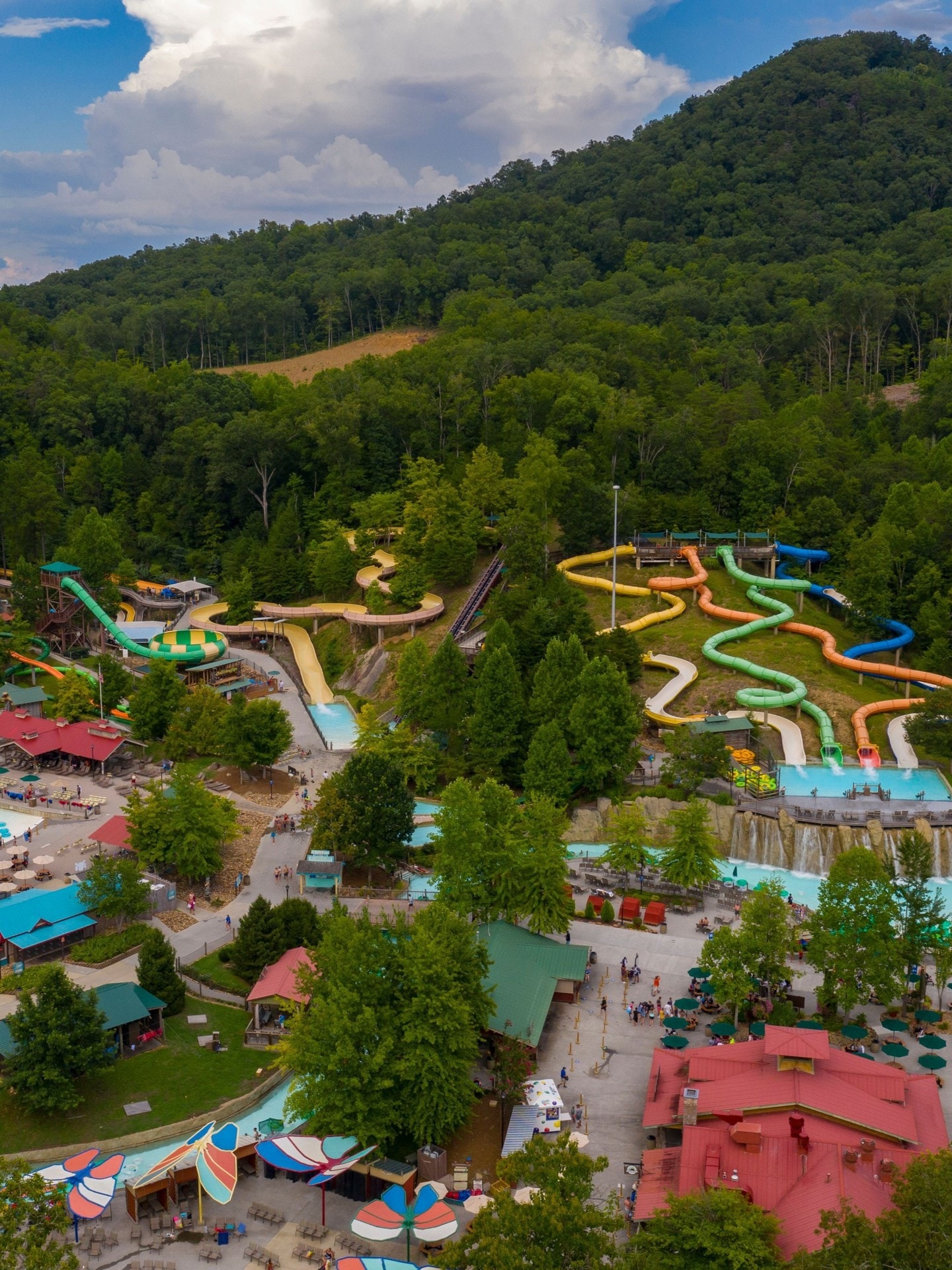 What began as a theme park has expanded into a broader vacation destination. The Dollywood Parks &amp; Resorts complex now includes the theme park, Dollywood's Splash Country water park and two resort hotels, DreamMore Resort and Spa and HeartSong Lodge &amp; Resort.