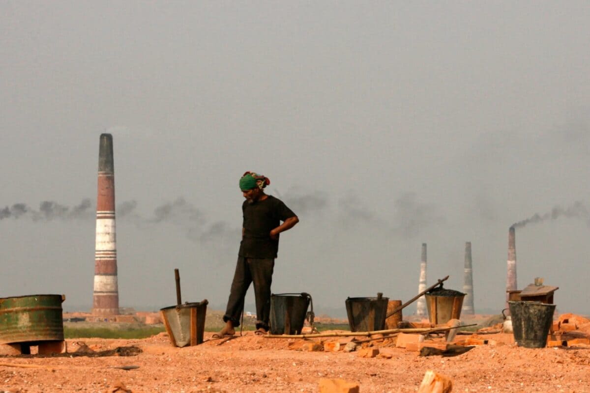 Gas Crisis Cripples Bangladesh: Fertiliser Plants Shut, Power Cuts Rise, Food Security At Risk