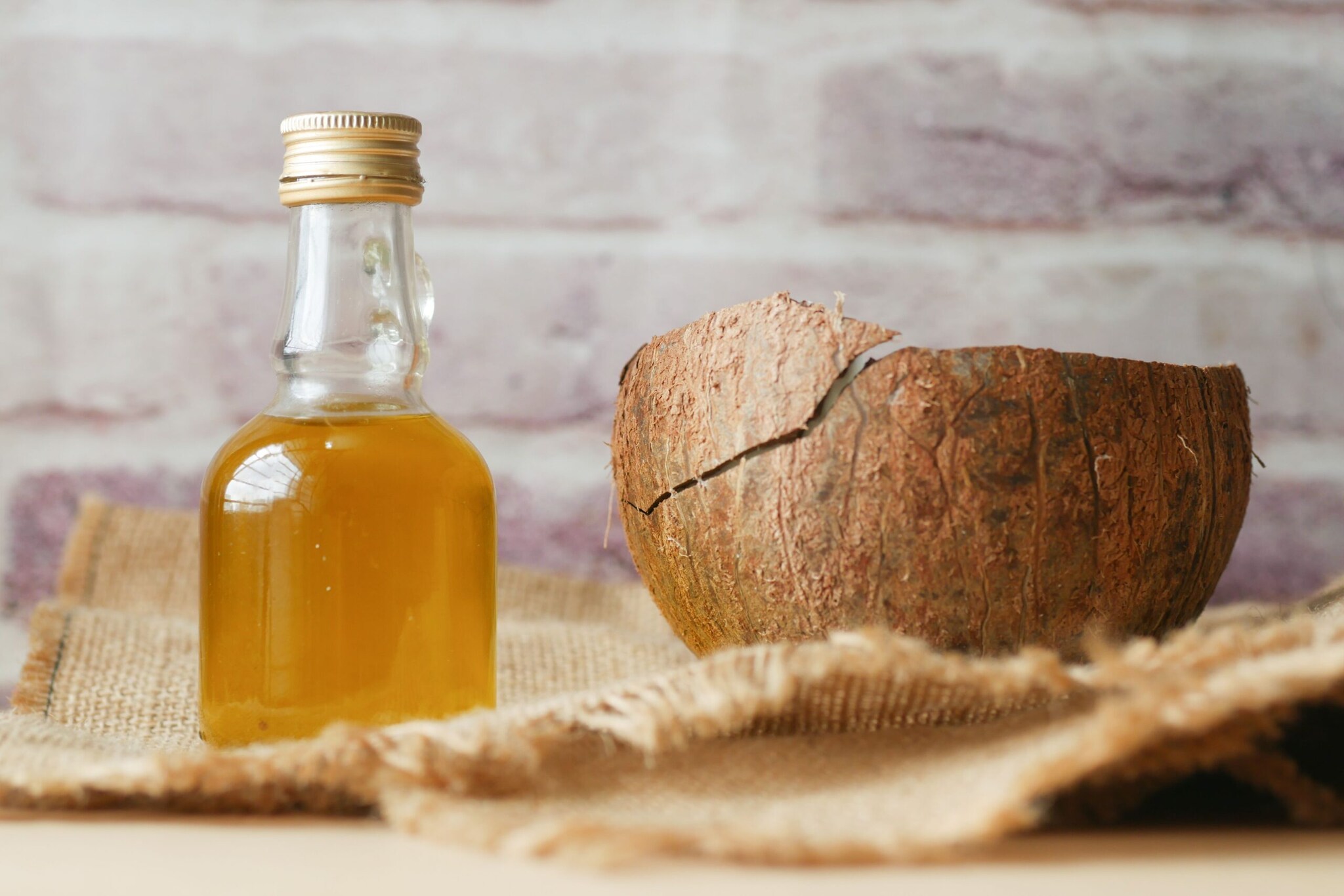 Before trying this test, gather the following: - A clear, clean container (glass or plastic) - Your coconut oil (melted if solid) - A refrigerator that can reach 5-10 degree Celsius. (Image: Pexels)
