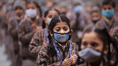 Mumbai Vs Delhi AQI: As winter approaches, falling temperatures, slower winds and changing weather conditions could trap pollutants closer to the ground, keeping air quality a growing concern in both Mumbai and Delhi.