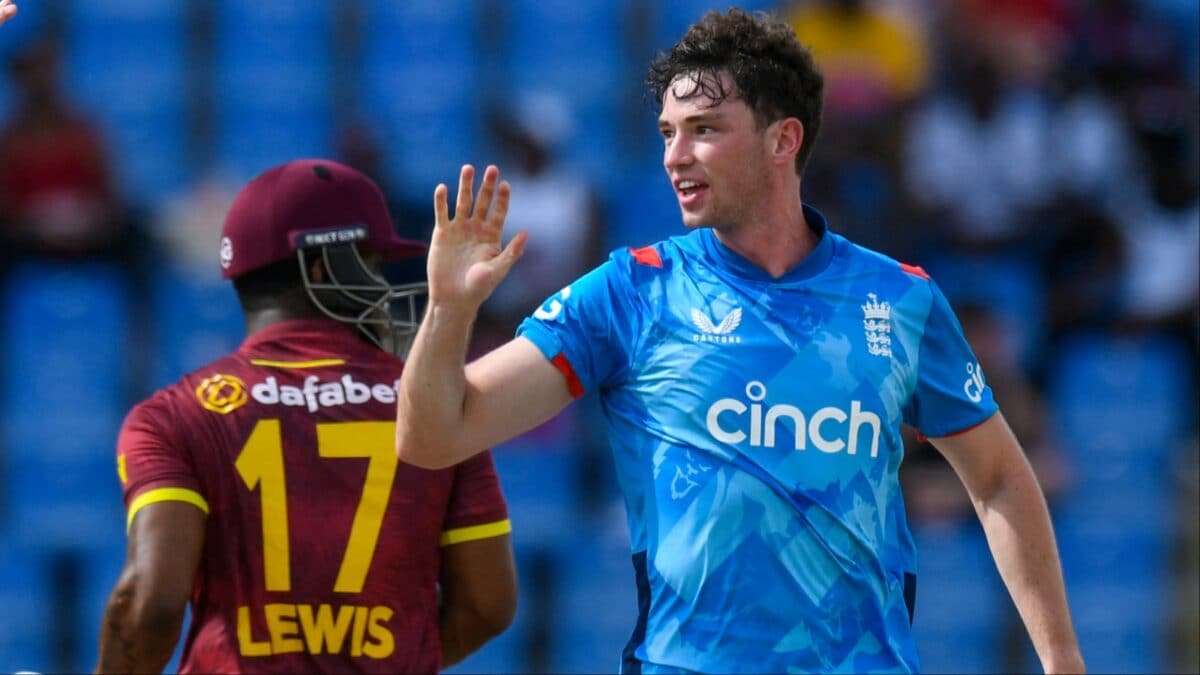 England Pacer, Who Played 2 ODIs & 2 T20Is, Announces Retirement From Professional Cricket At 25