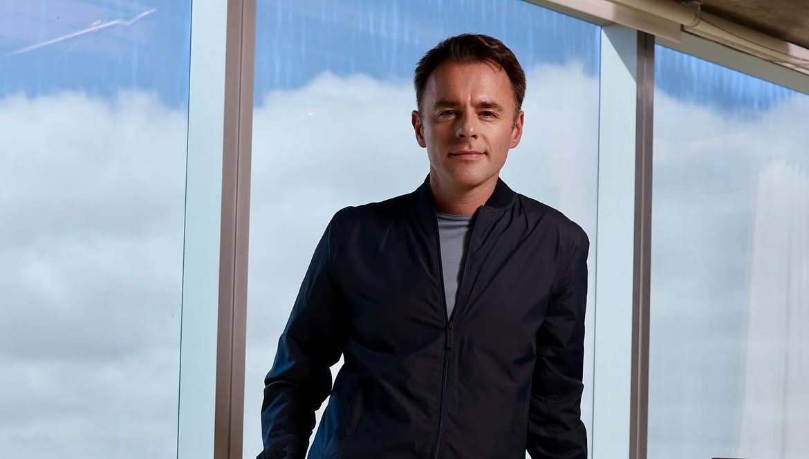 The mindset followed him to Harvard Business School that fall, where he found himself in the most choice-rich environment he had ever lived, packed with job opportunities, parties, trips, and social commitments. While trying to say yes to everything, he realized he was overwhelmed and anxious, and he was not alone in feeling that way. (Image: Instagram/@patrickjmcginnis)