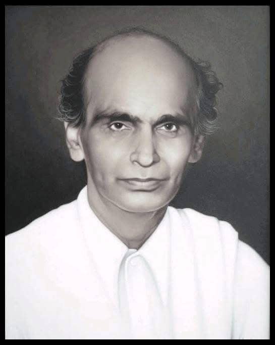 GD Naidu or Gopalswamy Doraiswamy Naidu is known as the ‘Edison Of India’ or ‘India’s Edison’. During his lifetime, Naidu worked on several inventions in multiple fields like electrical, agricultural, mechanical and automobile. Born on 23 March 1893 in a Telugu-speaking family, Naidu lost his mother a few months after his birth. The young Naidu was never interested in studies and hence chose to drop out in the third standard. (Image: Instagram) GD Naidu or Gopalswamy Doraiswamy Naidu is known as the ‘Edison Of India’ or ‘India’s Edison’. During his lifetime, Naidu worked on several inventions in multiple fields like electrical, agricultural, mechanical and automobile. Born on 23 March 1893 in a Telugu-speaking family, Naidu lost his mother a few months after his birth. The young Naidu was never interested in studies and hence chose to drop out in the third standard. (Image: Instagram)