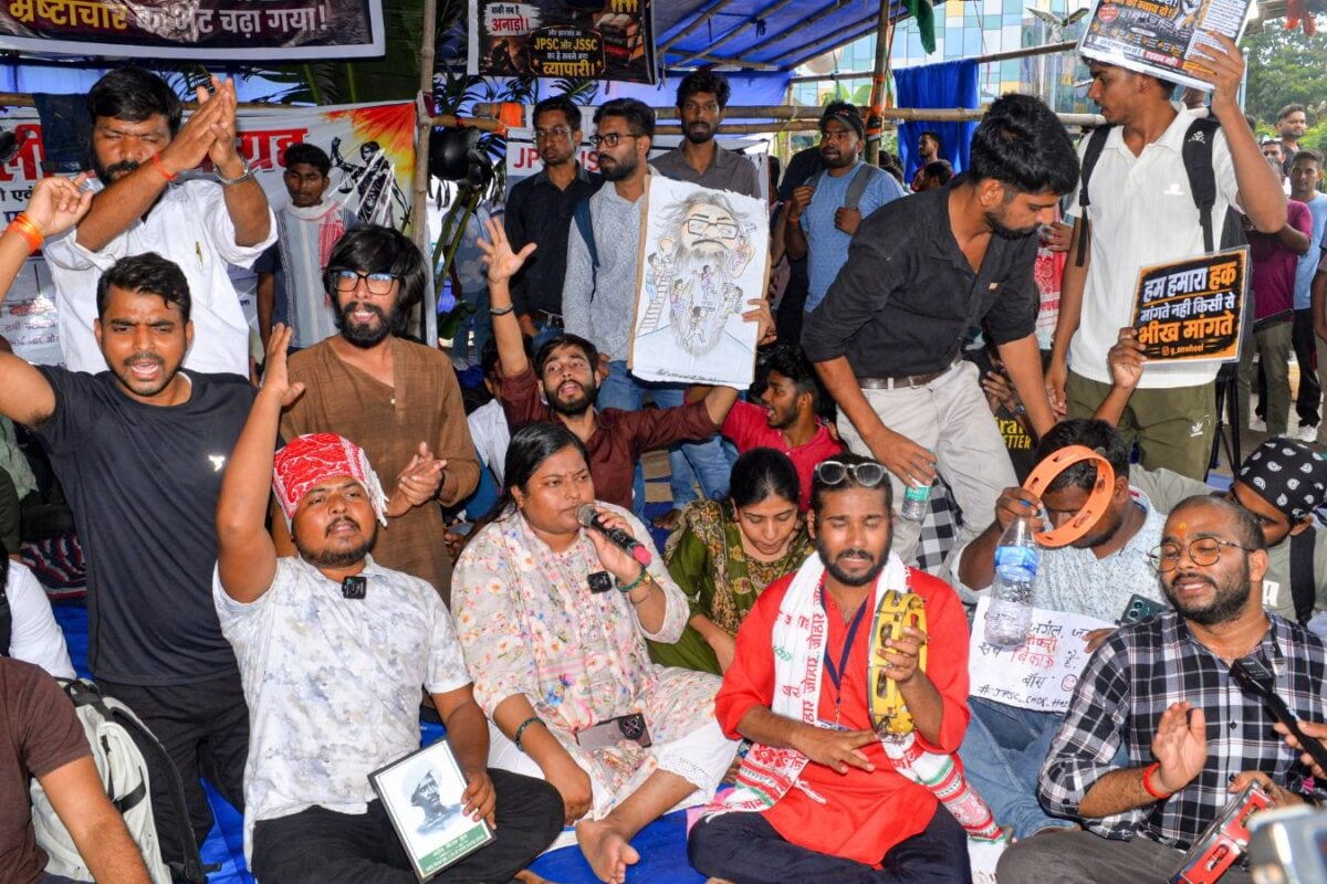 'If Dharmendra Pradhan Can Resign, Why Not Hemant Soren?': Jharkhand Student Protest Enters Day 13