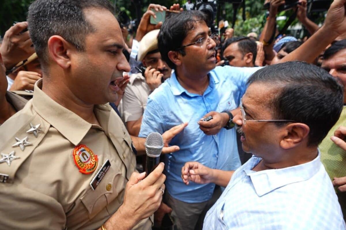 Kejriwal's Sit-In Protest Over E20 Ends In Police Standoff Outside PM Residence, AAP Vows Bigger Agitation