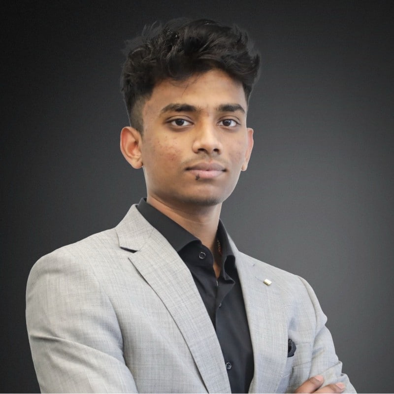  According to The Guinness World Records, he qualified in Dubai, United Arab Emirates, at the age of 16 years and 170 days, on 30 June 2021, with the record formally announced in February 2026 through his employer, Century Financial. 