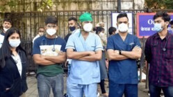 Mumbai News: The protest began after the Maharashtra government allowed eligible homeopathic practitioners to prescribe modern medicines after completing a one-year certificate course in modern pharmacology. (X/@RediffNews)