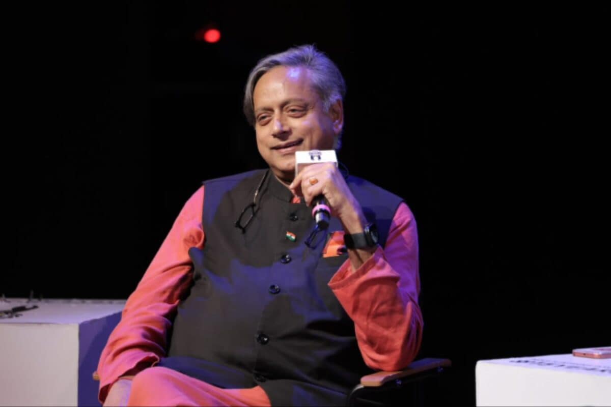 Shashi Tharoor Clarifies Rahul Gandhi ‘Chhatron Ki Goonj’ Remark: ‘Not An Attack On Congress’