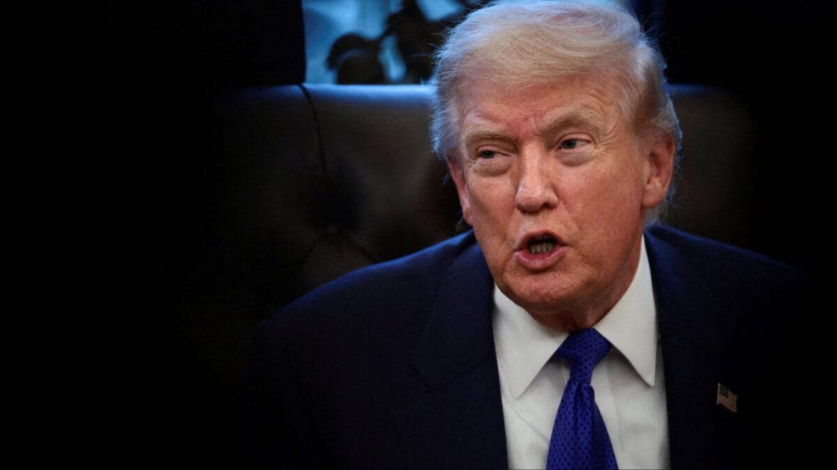 Trump Says US 'Low-Keying' Iran Talks as Tehran Sets Hormuz Conditions