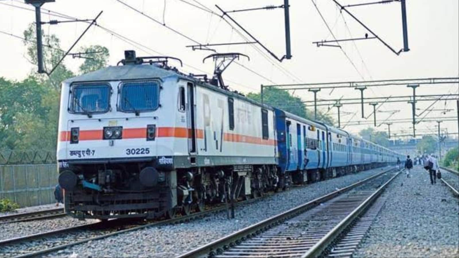  The crackdown has also raised questions about possible insider involvement. Government data presented in Parliament shows that 65 railway employees were arrested in connection with alleged ticketing irregularities. Nine of these arrests were reported from Western Railway.