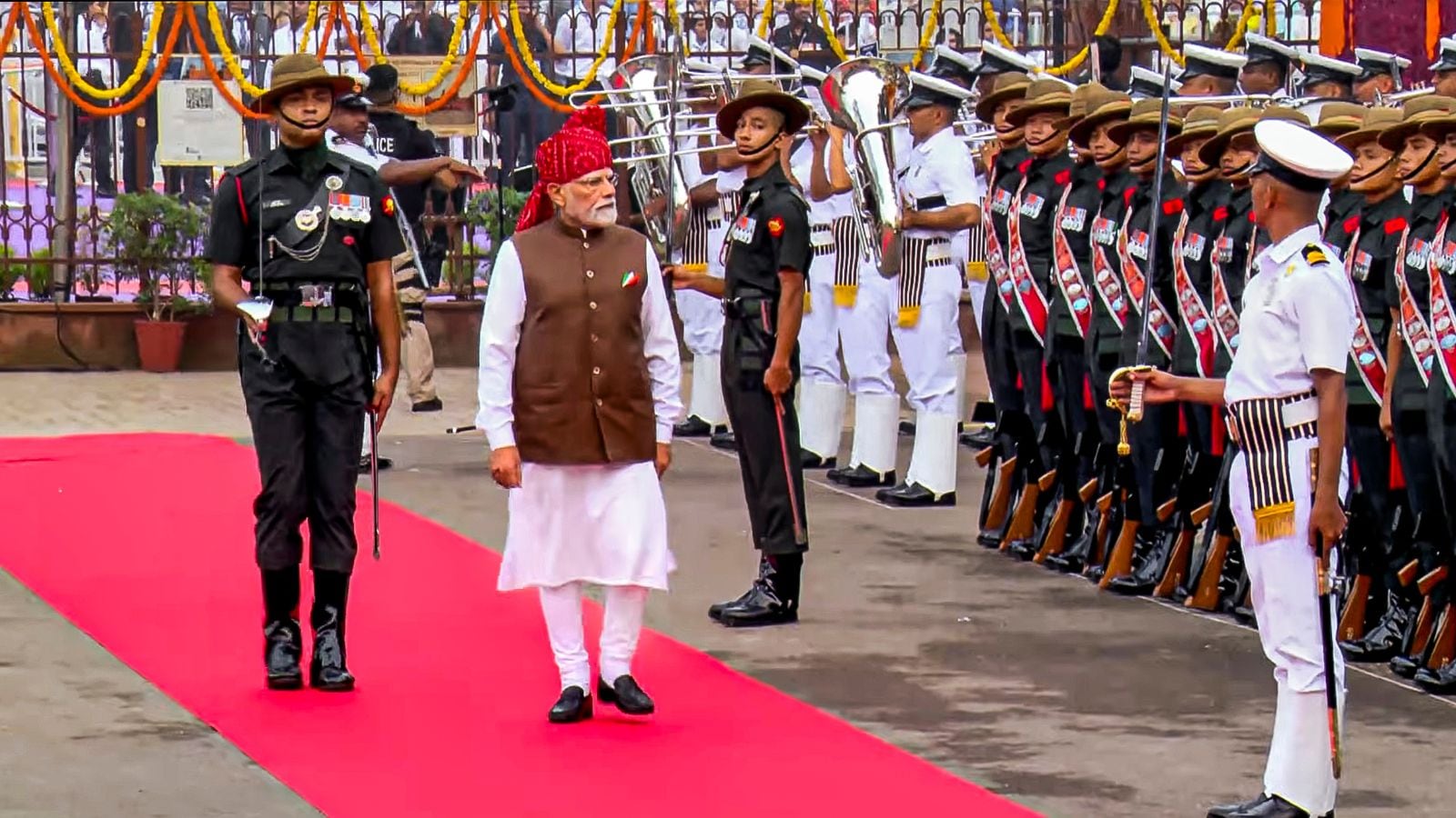 Dimagi Naxals' Must Be Identified, Isolated: PM Modi's Warning From Red Fort  On I-Day | India News - News18