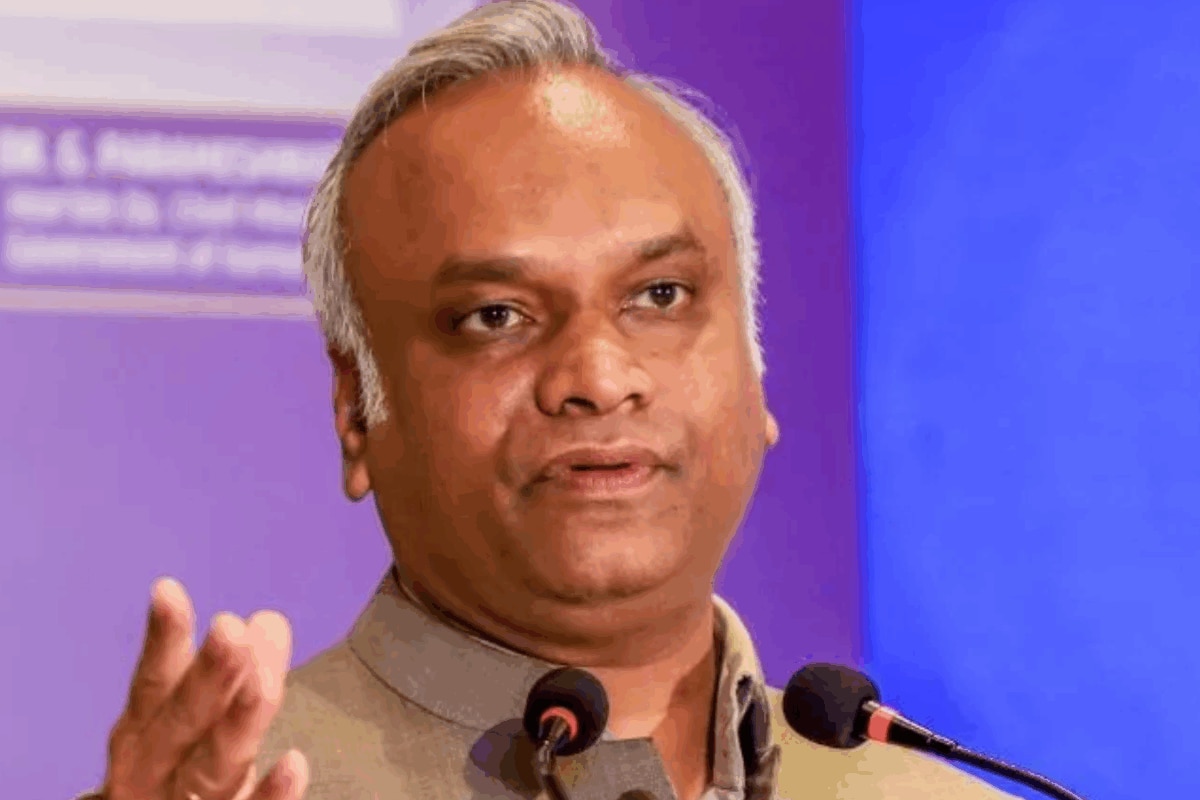 'Let Them Fast, Then Lathi-Charge': Priyank Kharge Mocks Protesting Karnataka Students
