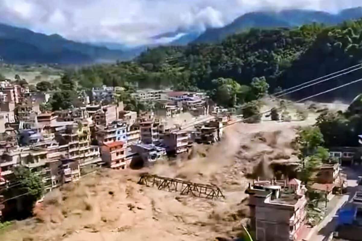 Nepal Floods Raise A Bigger Question: Could A Similar Disaster Hit Bengal?