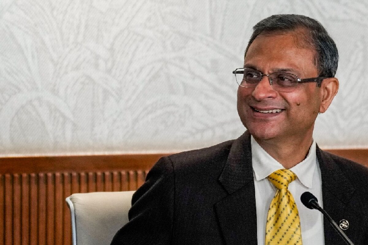 Which Countries Use Plastic Notes That RBI Says Will Enter Indian Wallets Next Year?