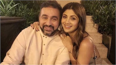 Raj Kundra thought marrying Shilpa Shetty would mean a glamorous life of red carpets and celebrity events. Instead, he says even planning a date with his wife can mean going through her PA, calling it a “sweet pain.” Here’s what he revealed about life behind the Bollywood glamour.