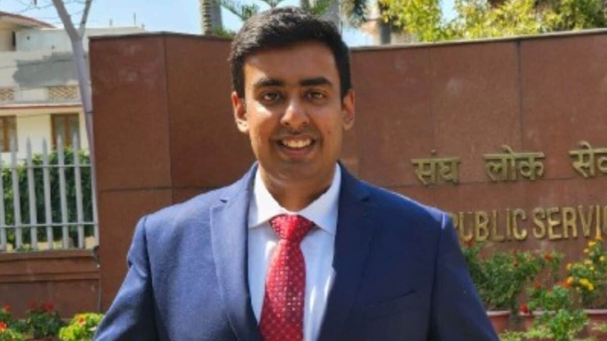 Always Have A Plan B Alongside Hard Work: IAS Officer Ritwik Mehta Tells UPSC Aspirants