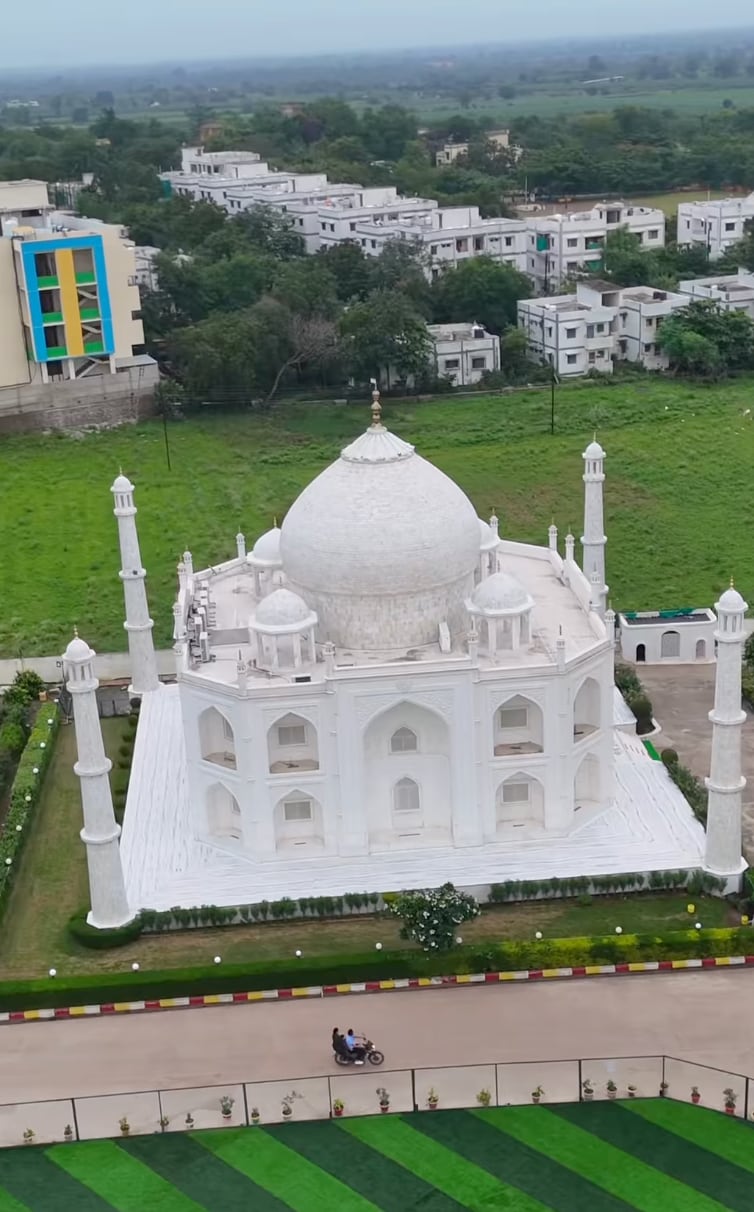 The house has four bedrooms, with two of the main bedrooms spread across separate floors. It also includes a library and a meditation room. The house has four bedrooms, with two of the main bedrooms spread across separate floors. It also includes a library and a meditation room.