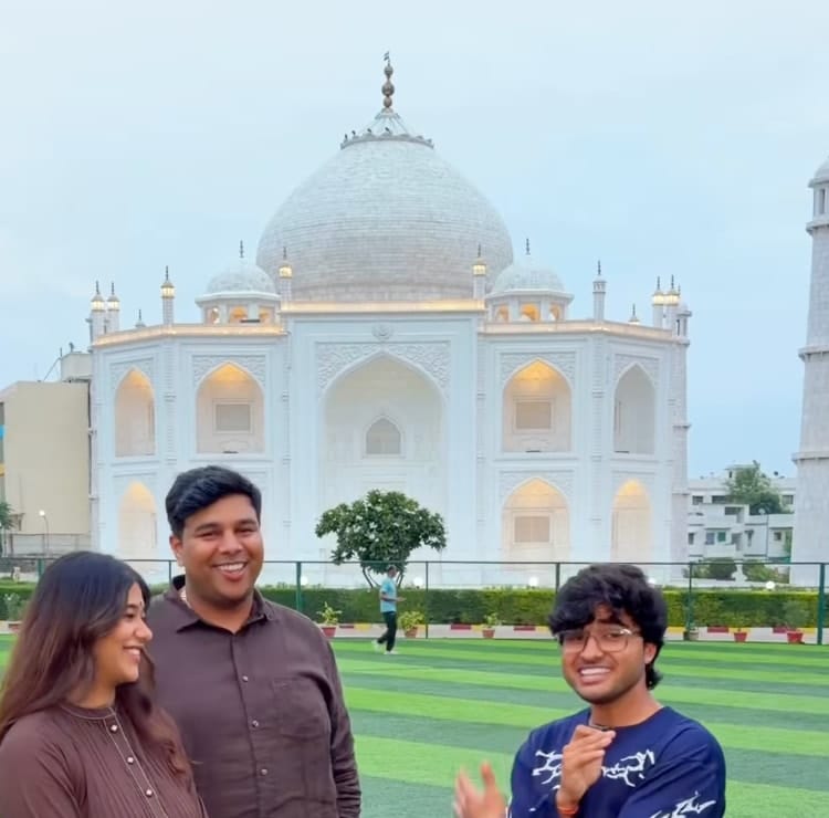 The unique home recently drew fresh attention online. On August 11, content creator Shubham Prajapat, who goes by Madcap Live on Instagram, shared a tour of the Taj Mahal-style house. The tour was given by Anand Prakash Chouksey’s son and his family, who offered a closer look at the home and shared details about the thought and craftsmanship that went into building it. The unique home recently drew fresh attention online. On August 11, content creator Shubham Prajapat, who goes by Madcap Live on Instagram, shared a tour of the Taj Mahal-style house. The tour was given by Anand Prakash Chouksey’s son and his family, who offered a closer look at the home and shared details about the thought and craftsmanship that went into building it.