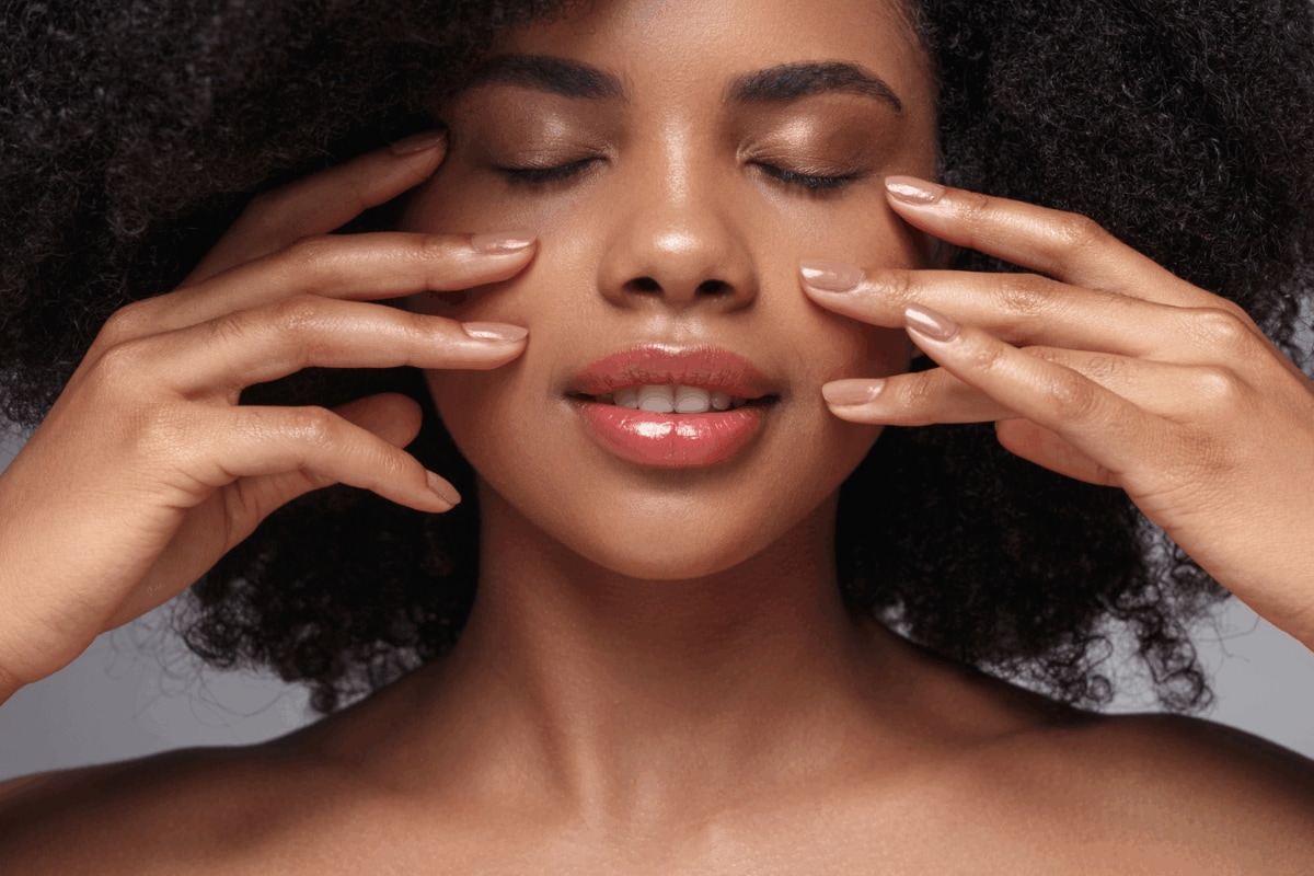 Is Your Skin Looking Older Than Your Are? 5 Habits That's Accelerate Skin Ageing