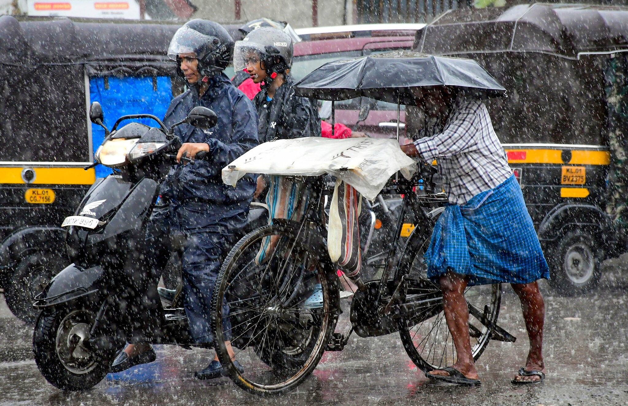 Weather Forecast Tomorrow: IMD Issues Heavy Rain Alert For Several States, Check Details Weather Forecast Tomorrow: IMD Issues Heavy Rain Alert For Several States, Check Details