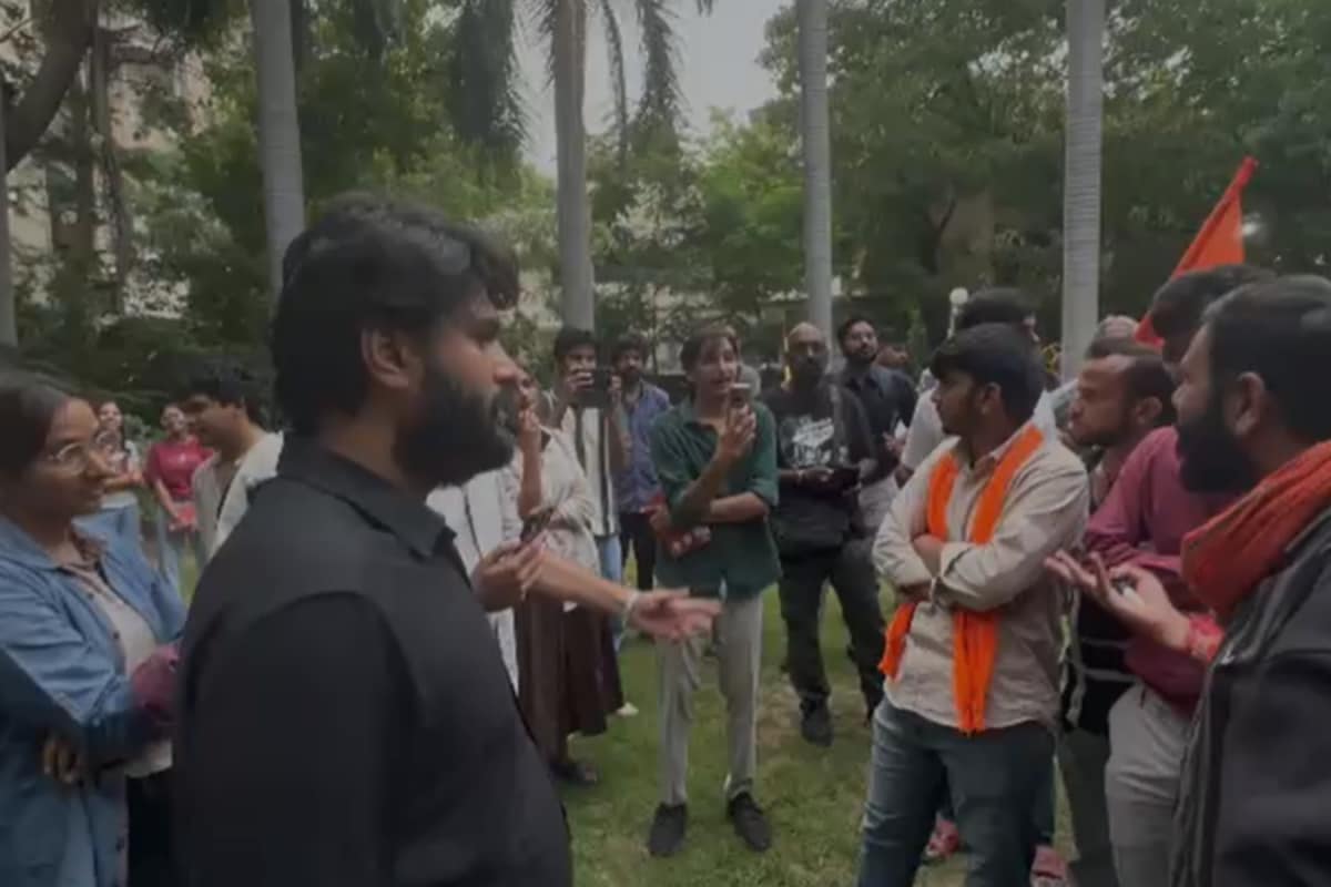 'Do You Support Malala?' Clash Between Bajrang Dal Workers, Activists At Ahmedabad School Over Book Reading | Video