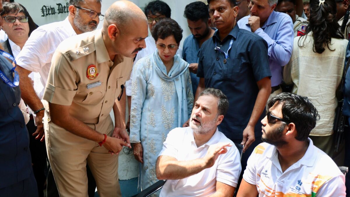 ராகுல் காந்தி: பேலட் குண்டு தாக்குதலுக்கு எதிராக FIR வரை போராட்டம்
