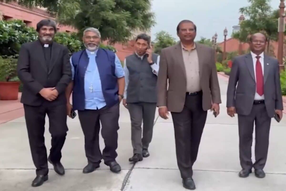 Christian Leaders Meet Amit Shah As FCRA Bill Heads For Parliament Debate, Seek JPC