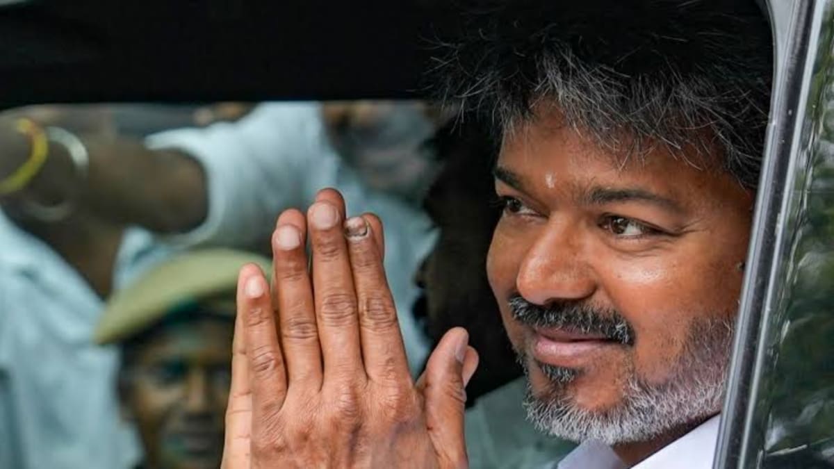 தமிழக முதல்வர் விஜய்க்கு பிரதமர் பதவி கனவு: தொடங்கியது விவாதம்