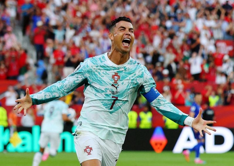 cristiano ronaldo, cristiano ronaldo age, cristiano ronaldo photos, cristiano ronaldo retirement, cristiano ronaldo record, cristiano ronaldo football legacy