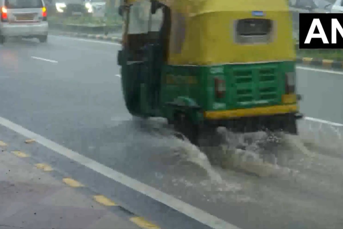 Delhi-NCR Braces For More Rain In Next 1-3 Hours As IMD Red Alert, Traffic Chaos Grip City