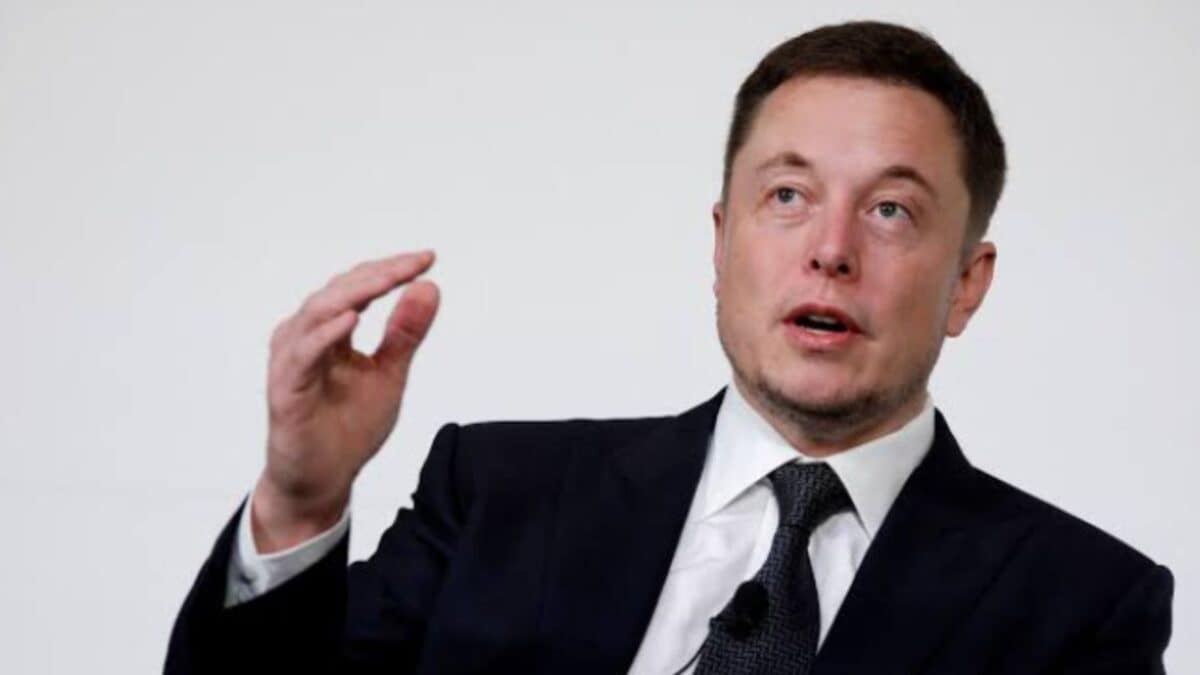 Musk’s Starlink Delay Sparks Debate Over India’s Internet