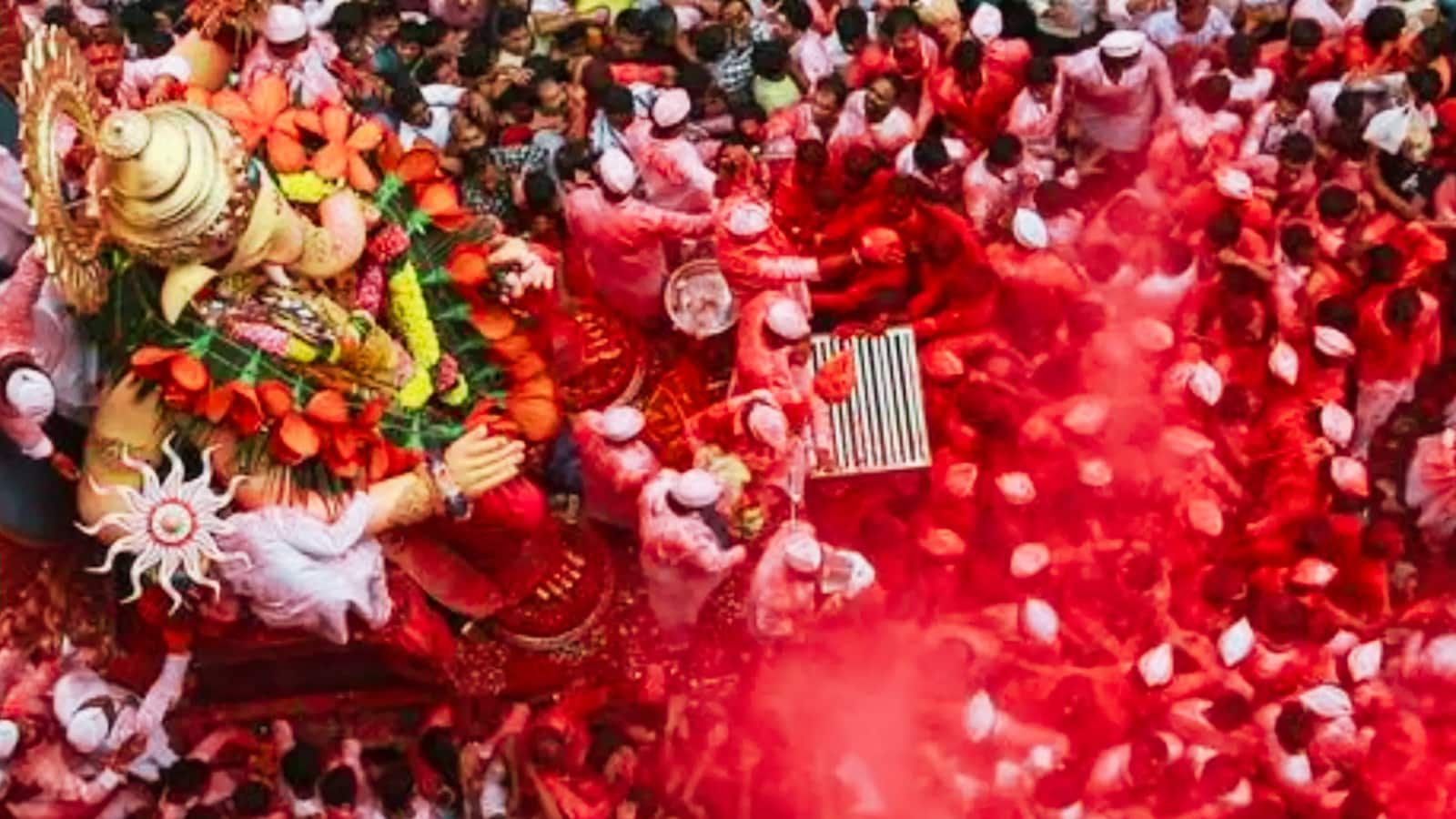 Lalbaugcha Raja Vs Mumbaicha Raja Vs GSB: What Makes Mumbai’s Famous Ganpatis Unique? 27 ganapati mumbai 2026 08 0c2c98d1ec401b5cb085ee3883271833