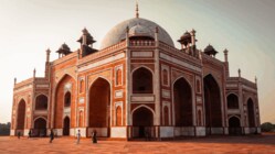 An IIT study reveals air pollution forms a damaging black crust on Humayun's Tomb, accelerating its decay.