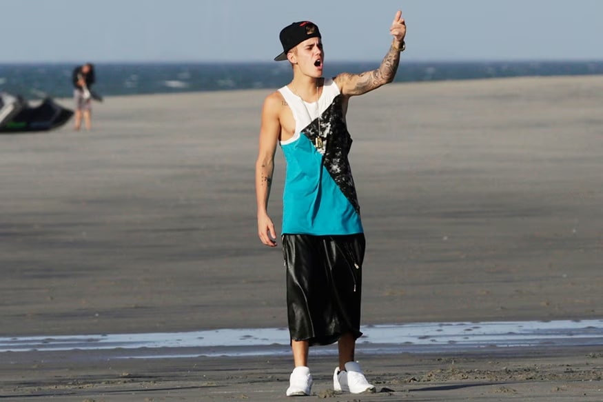 Justin Bieber: Pop superstar Justin Bieber is also known for being left-handed, adding another musician to the list of famous lefties.
