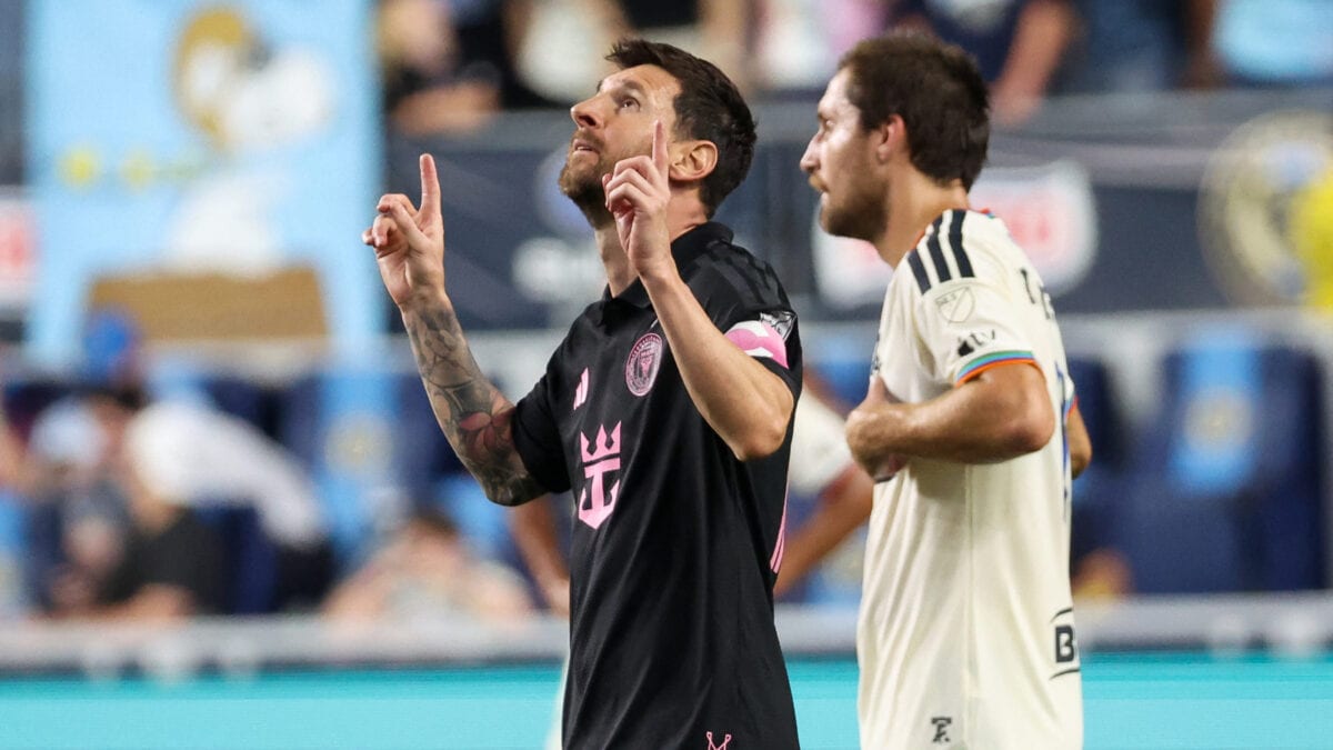 Lionel Messi Looks Skywards After Scoring First Goal Since Father’s Death | Watch