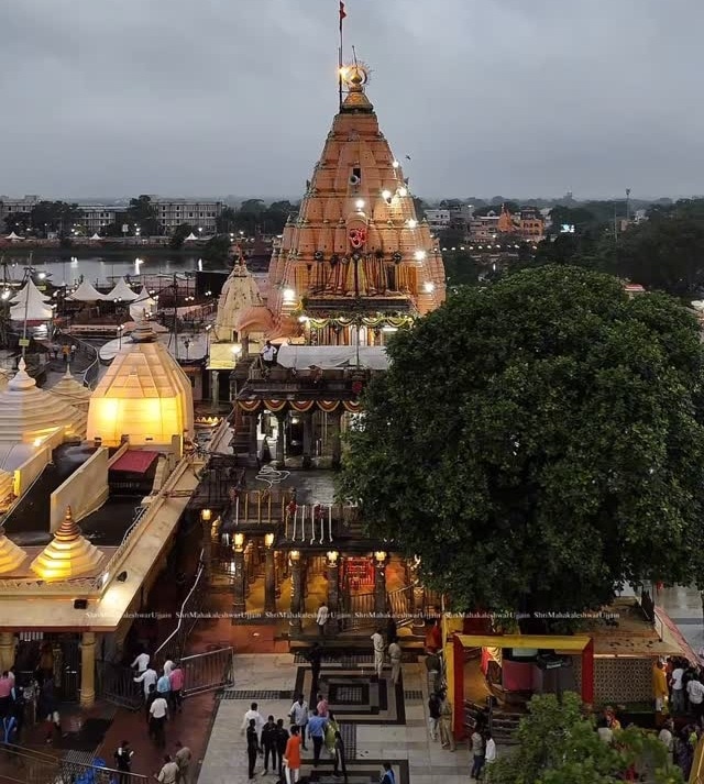 The annual opening begins around midnight at the start of Nag Panchami, following special rituals and puja. For 2026, the opening is scheduled from midnight on August 16 into August 17, with the 24-hour darshan window concluding at midnight on August 17. (Image: shri.mahakaleshwar.ujjain/Instagram)