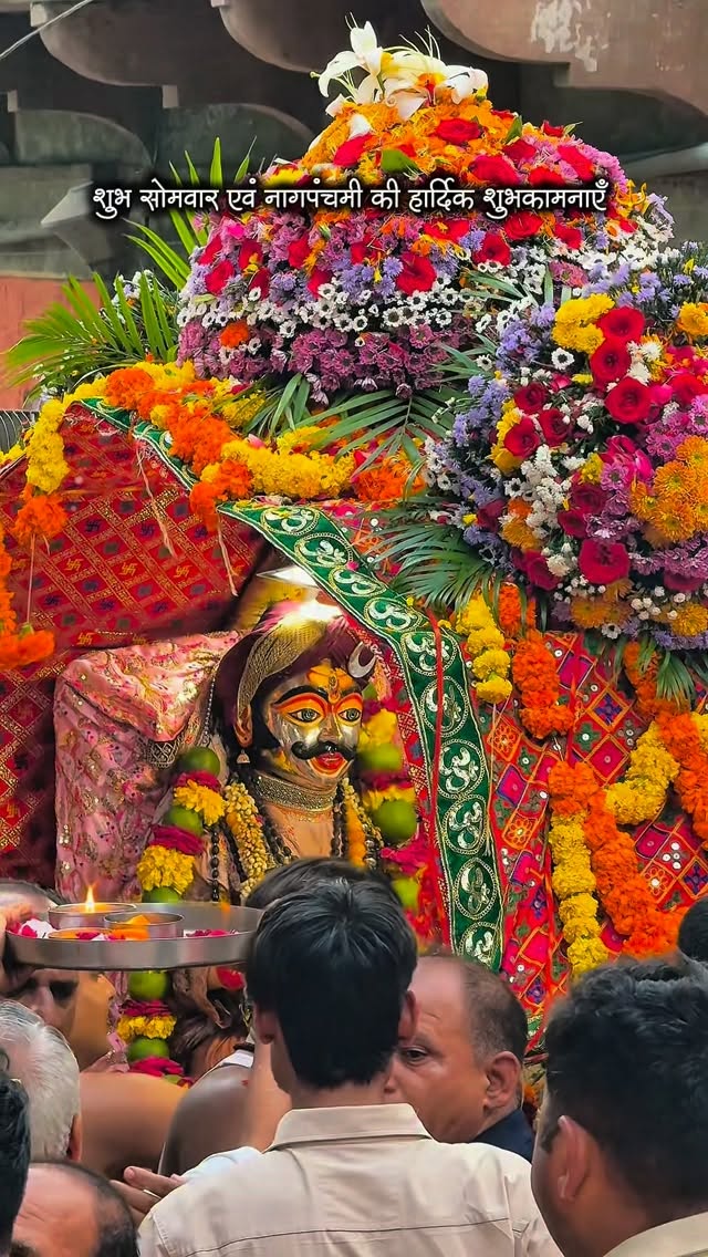The most fascinating part of Nagchandreshwar's story is the wait itself. For the rest of the year, devotees cannot enter the shrine for public darshan. On Nag Panchami, however, the doors open for a single 24-hour period before the shrine closes again for another year. (Image: shri.mahakaleshwar.ujjain/Instagram)