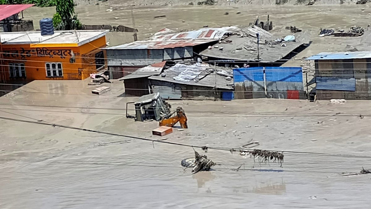 Photo: news18.com Inde en alerte maximale après les inondations au Népal