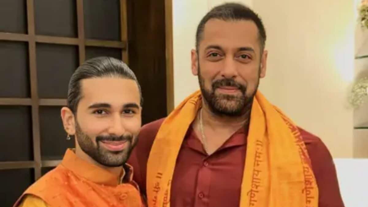 Orry Reveals He Has A Photo Of Salman Khan By His Bedside 'In Every House' | Here's Why