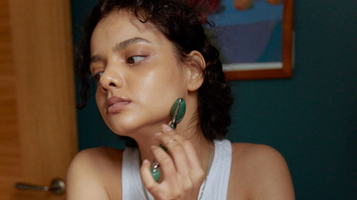 Skincare 101: These Are The Best Jade Rollers And Facial Tools To Buy Under Rs 1,500 for Daily Skincare