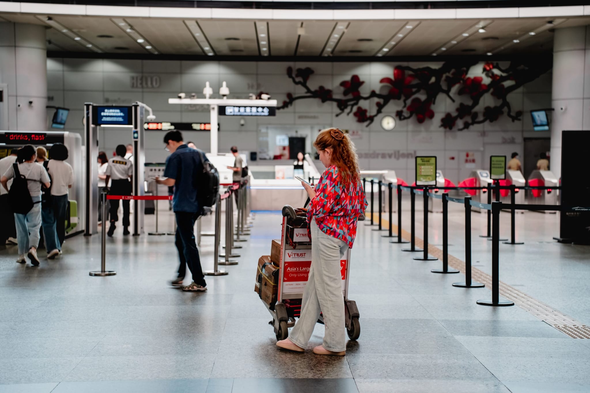 The next time you grab a trolley at the airport, take a closer look at it. Besides the wheels, handle and space for your luggage, you may notice a rather unusual brake mechanism. It can seem strange — after all, you're pushing the trolley yourself, so why does it need a brake? The answer is surprisingly simple: a fully loaded airport trolley can be heavy, and an unattended one can quickly become a safety hazard.