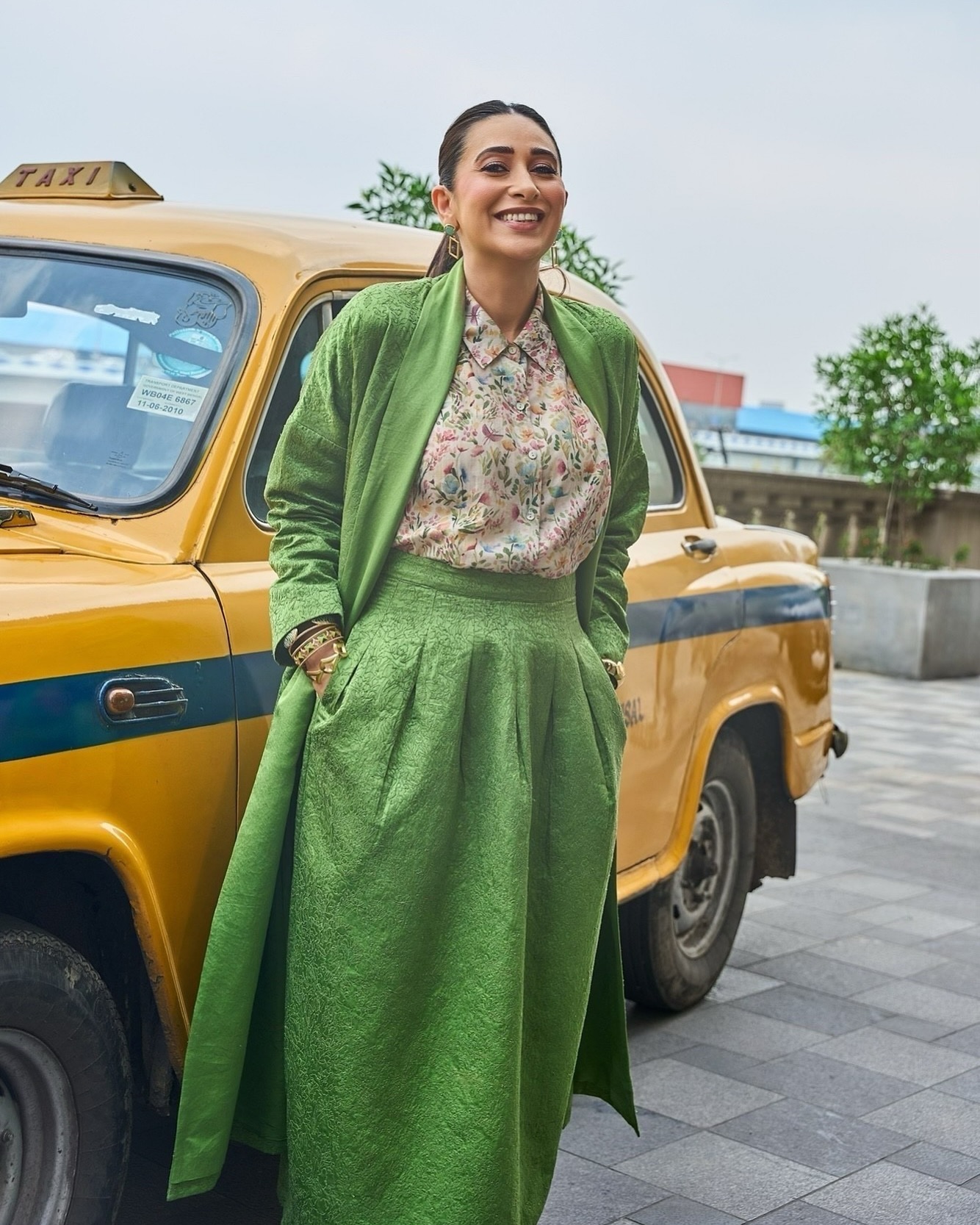 therealkarismakapoor 1745912189 3621296370888407467 1460581245 2026 08 3d2b2ebb59cfa08bb75d165ba7418899