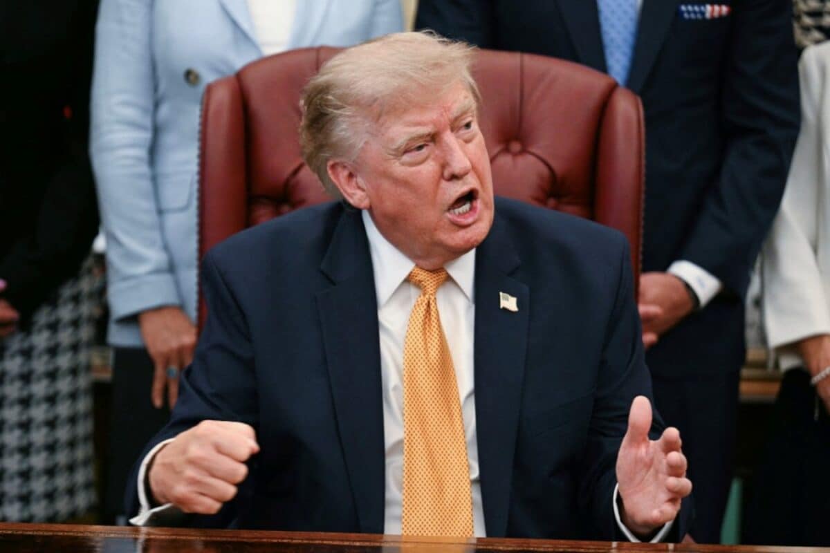'Last Chance Before Decapitation': Trump Claims Iran Talks Underway Despite Tehran Denial